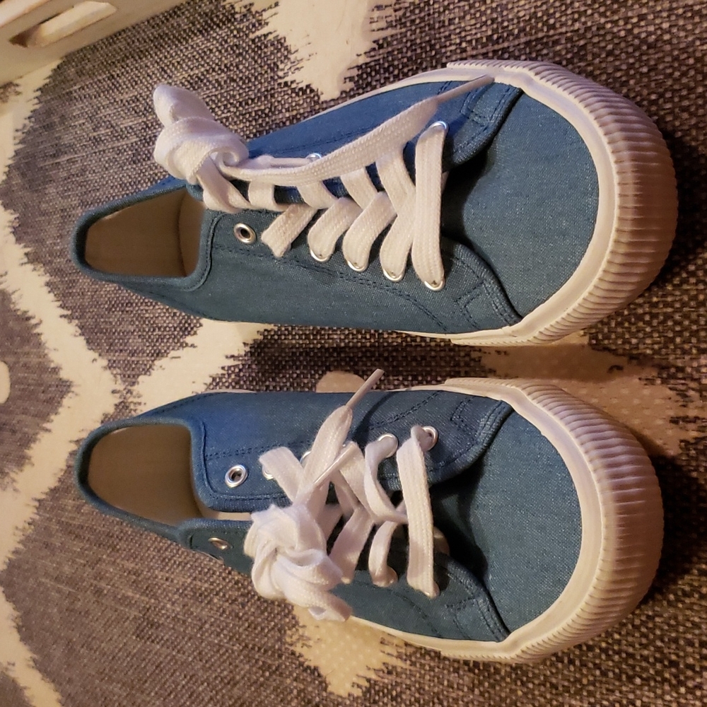 Women's Hurley tennis shoes